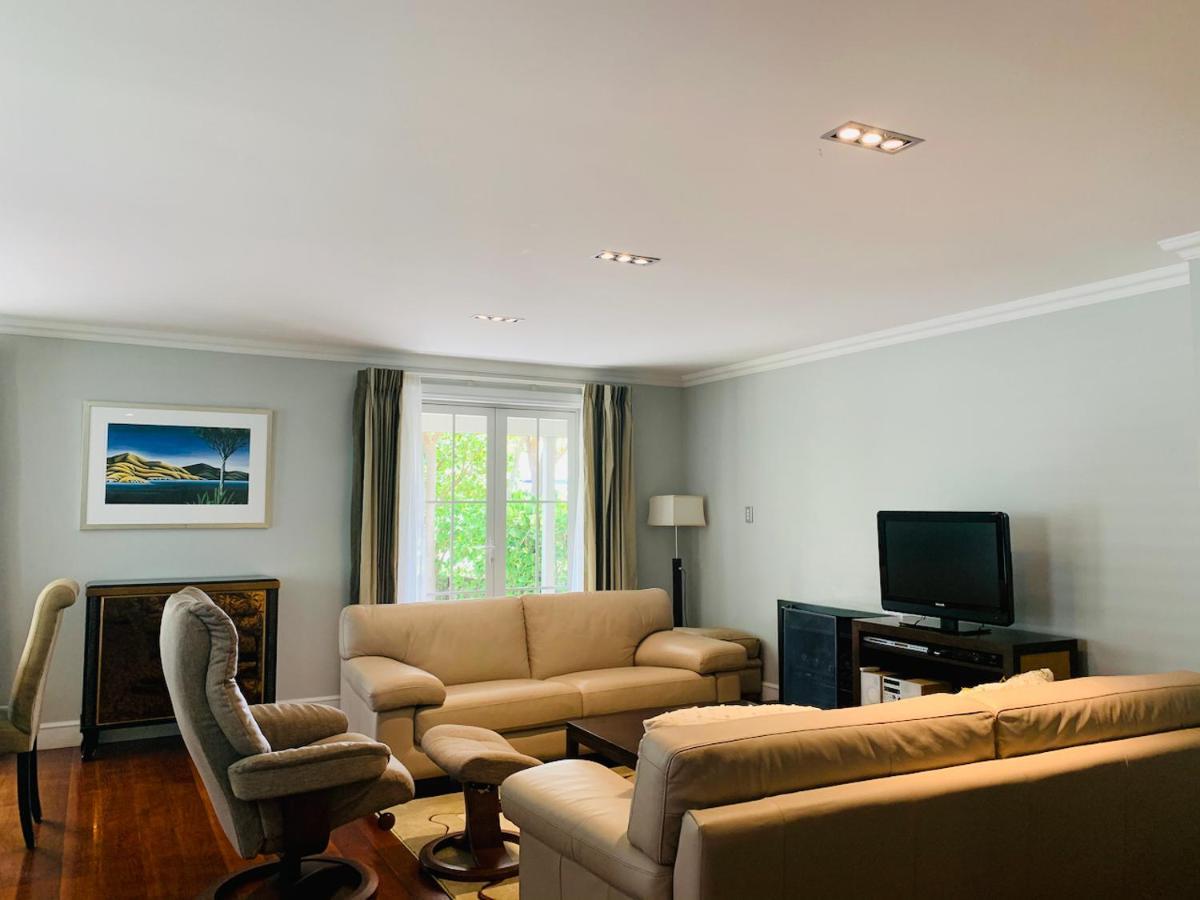 Tinkerbell Cottage 2-4 Bedroom- Russell Cottages Collection Buitenkant foto