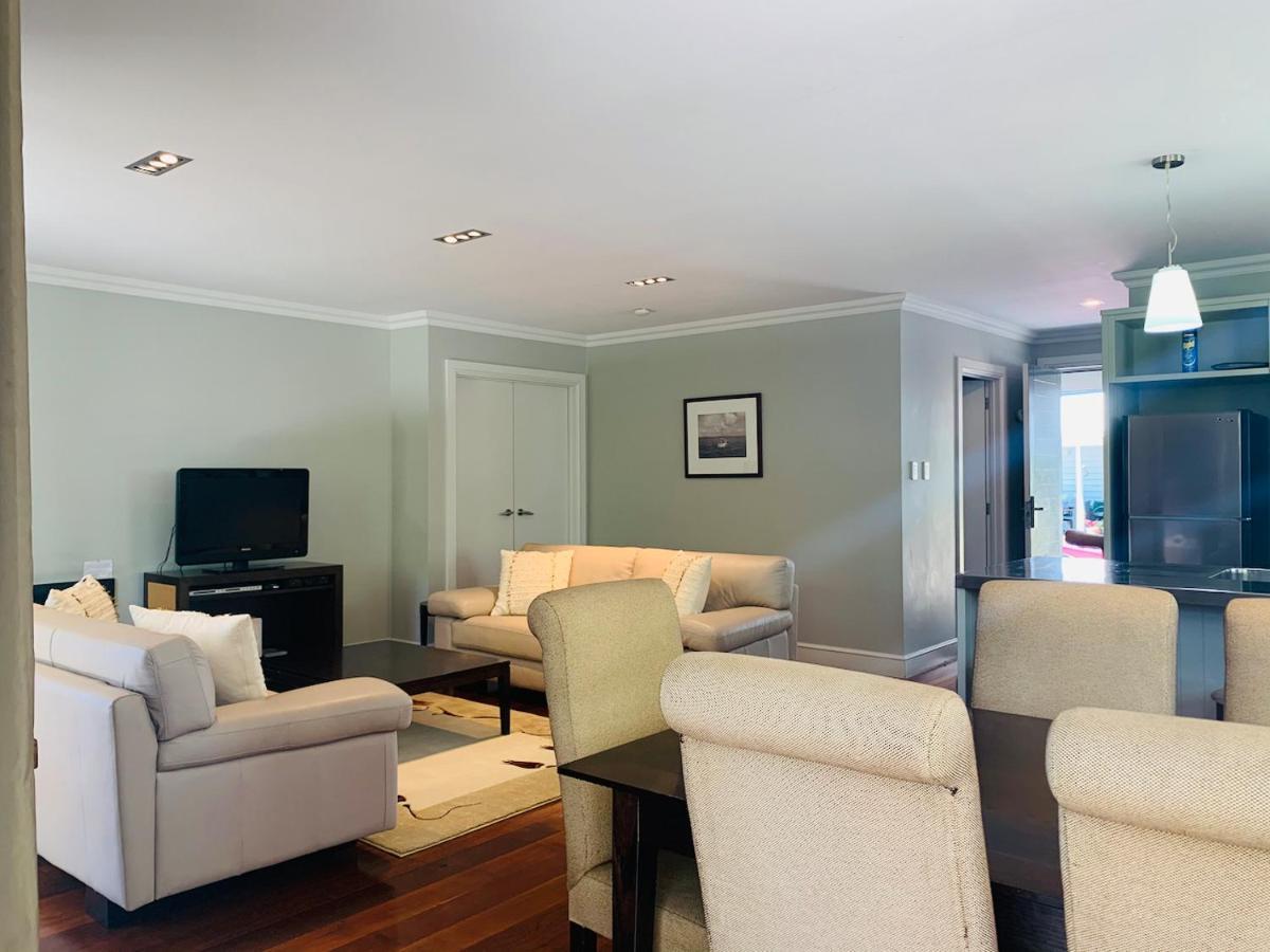Tinkerbell Cottage 2-4 Bedroom- Russell Cottages Collection Buitenkant foto