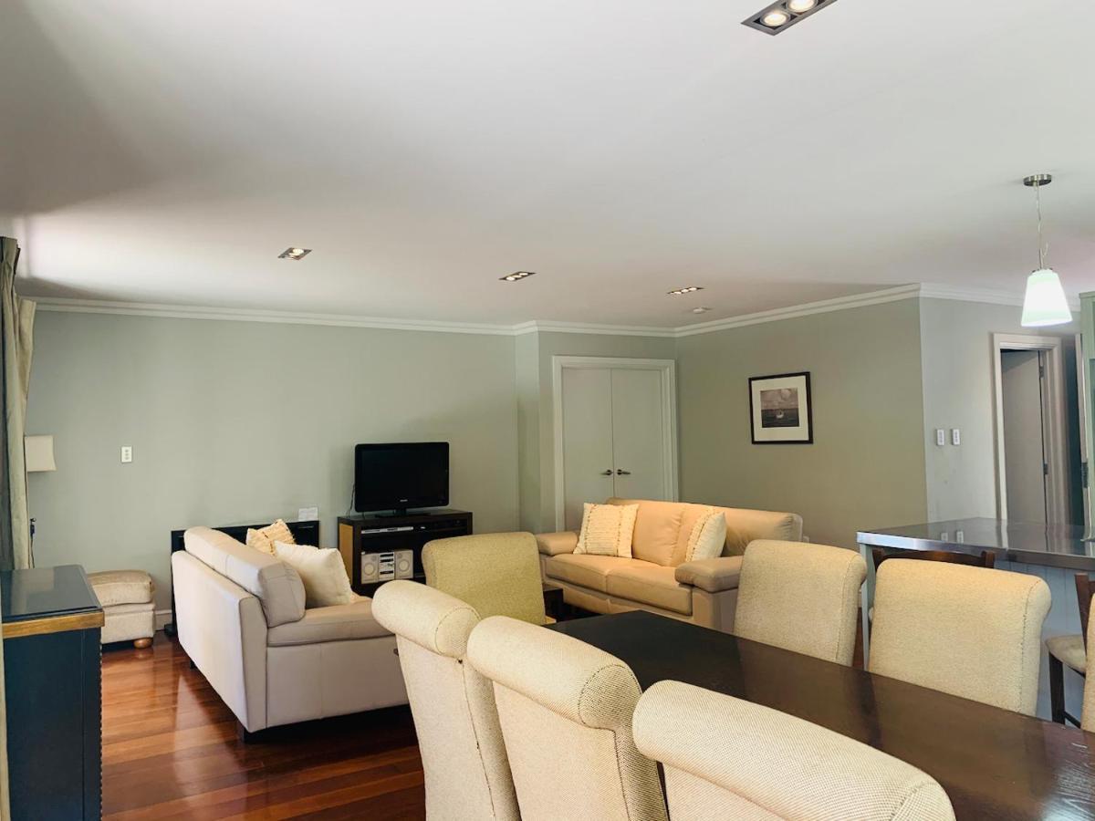 Tinkerbell Cottage 2-4 Bedroom- Russell Cottages Collection Buitenkant foto