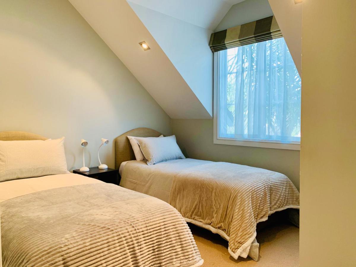 Tinkerbell Cottage 2-4 Bedroom- Russell Cottages Collection Buitenkant foto