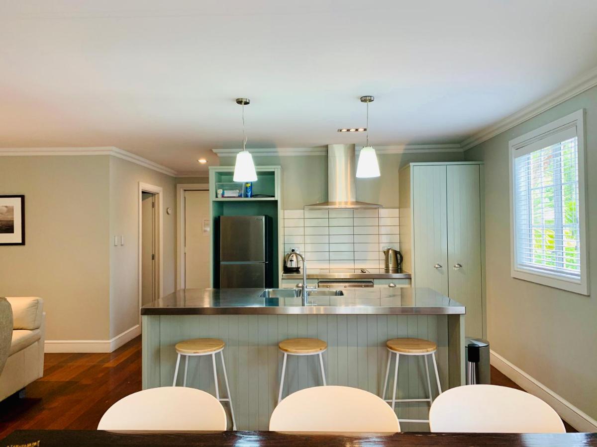 Tinkerbell Cottage 2-4 Bedroom- Russell Cottages Collection Buitenkant foto