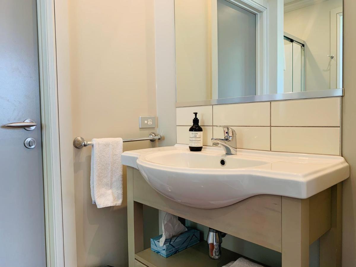 Tinkerbell Cottage 2-4 Bedroom- Russell Cottages Collection Buitenkant foto